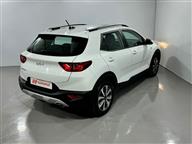 Kia Stonic 1.4 MPI Elegance Sunroof Otomatik 100 Ps SUV