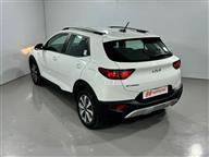 Kia Stonic 1.4 MPI Elegance Sunroof Otomatik 100 Ps SUV