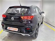 MG ZS Luxury 1.0 T 6 AT