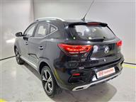 MG ZS Luxury 1.0 T 6 AT