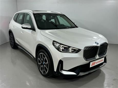 Bmw İX1 eDrive20 X Line