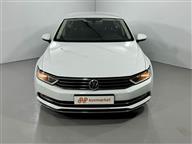 Volkswagen Passat 1.6 TDI BMT Comfortline DSG 120 Ps Sedan