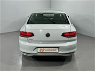 Volkswagen Passat 1.6 TDI BMT Comfortline DSG 120 Ps Sedan