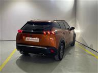 Peugeot 2008 1.2 PureTech Active SkyPack EAT8