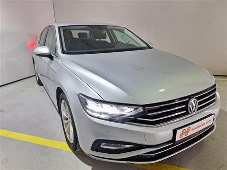 Volkswagen Passat 1.6 TDI BMT Business DSG 120 Ps Sedan